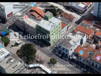 Prédio Comercial com 663m² em Natal