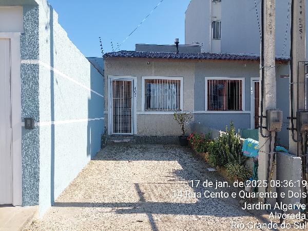 Casa 2 quartos, 1 banheiro, 1 vaga, 49,7m² construída, terreno 87,5m²