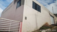 Casa com 2 quartos, 1 banheiro, 70,85m² construída, desocupada