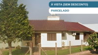 Casa Ocupada no Centro com 82m² de Área Construída