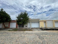 Casa Desocupada com 3 Quartos em Camocim/CE