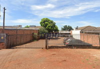 Casa com 2 quartos, 1 banheiro e 92m² de área construída