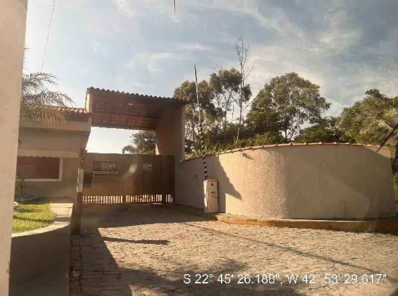 Casa com 5 quartos em Itaboraí/RJ