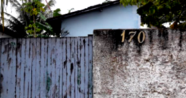 Sobrado com 31m² construídos em terreno de 144m², residencial