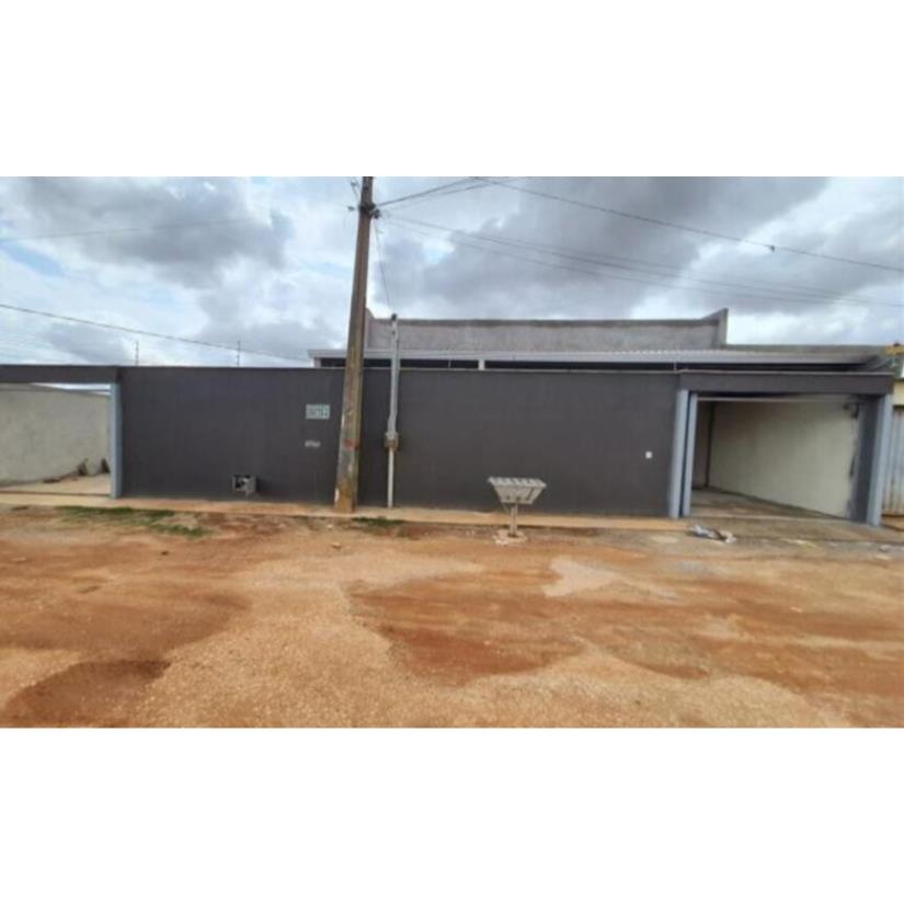 Casa com 113m², 2 quartos, 1 banheiro, ocupada