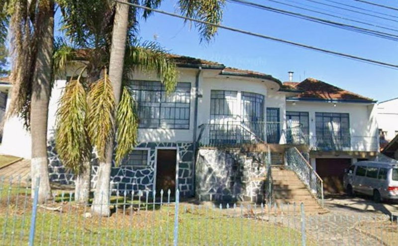 Casa com 3 quartos e 1 banheiro, 119,04m², ocupada