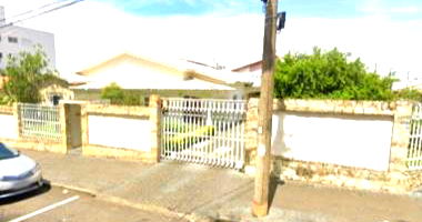 Casa com 4 quartos, 2 suítes, área gourmet e lavanderia