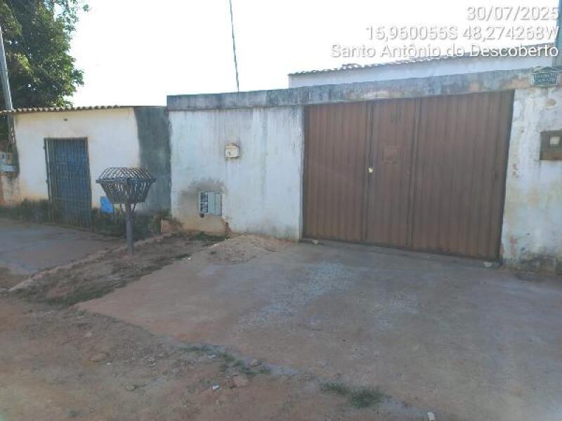 Casa com 2 Quartos em Santo Antônio do Descoberto/GO