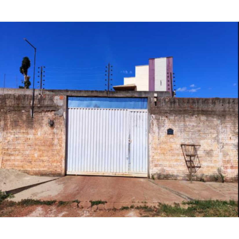 Casa com 281m² no Centro de Altos/PI