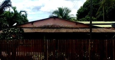 Casa padrão 2 quartos 1 banheiro 138m² ocupada