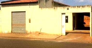 Casa 3 quartos, 2 banheiros, 224 m² construídos - Ocupado
