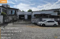 Casa com 3 dormitórios, 2 banheiros e 137,11 m² de área construída