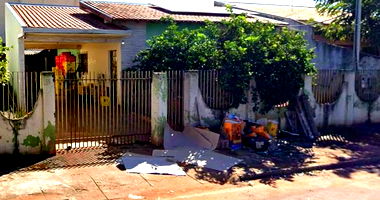 Casa Residencial com 90m² de Área Construída e 351m² de Terreno no Centro