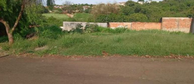Terreno com 200m² em Londrina - PR