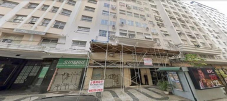 Conjunto de salas comerciais com 2 banheiros, 61.87m²