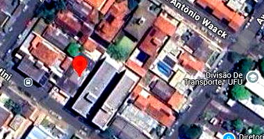 Terreno com prédio comercial, 330m² construídos, 520m² total