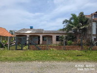 Casa com 3 Quartos e Área Privativa de 161,38 m² em Balneário Pinhal
