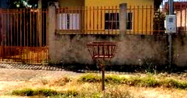 Casa em Cuiabá com 2 quartos e 200m² de terreno