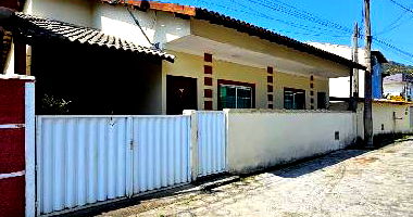 Casa com 3 quartos, 2 banheiros, 1 vaga e 95,59m² construída