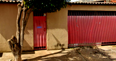 Terreno com benfeitorias e garagem, 250m², Ceilândia