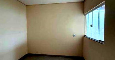 Casa Desocupada na Rua Savona - Oportunidade Imperdível!