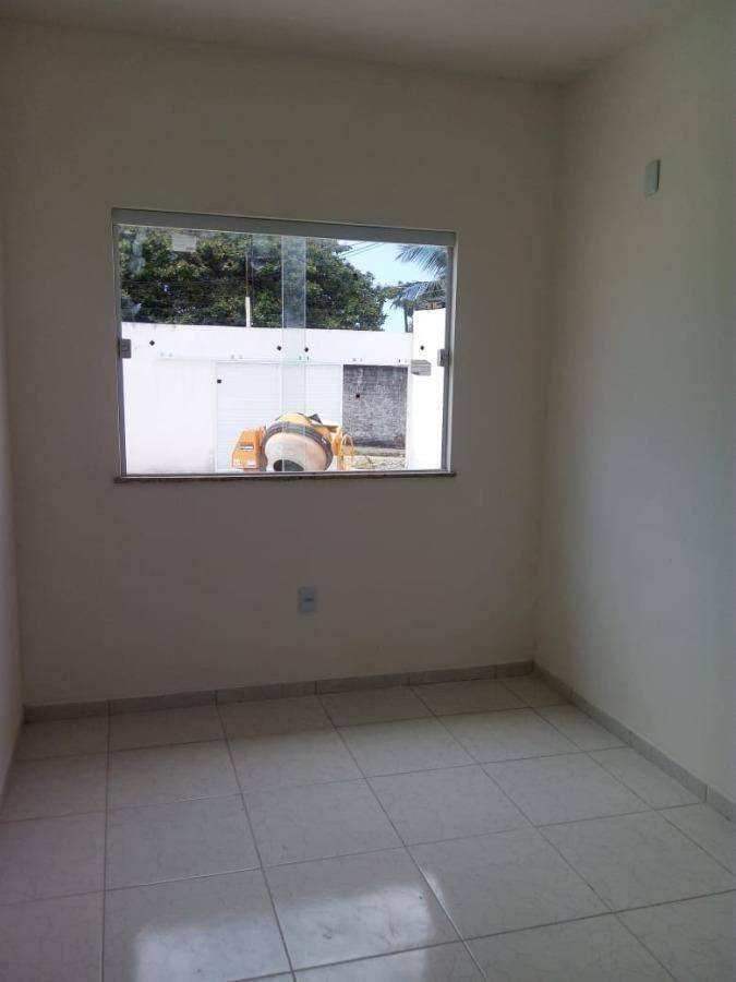 Casa com 2 quartos, 1 banheiro, 61m² construída, ocupada