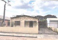 Casa com 200,27m² e terreno de 300m², desocupada