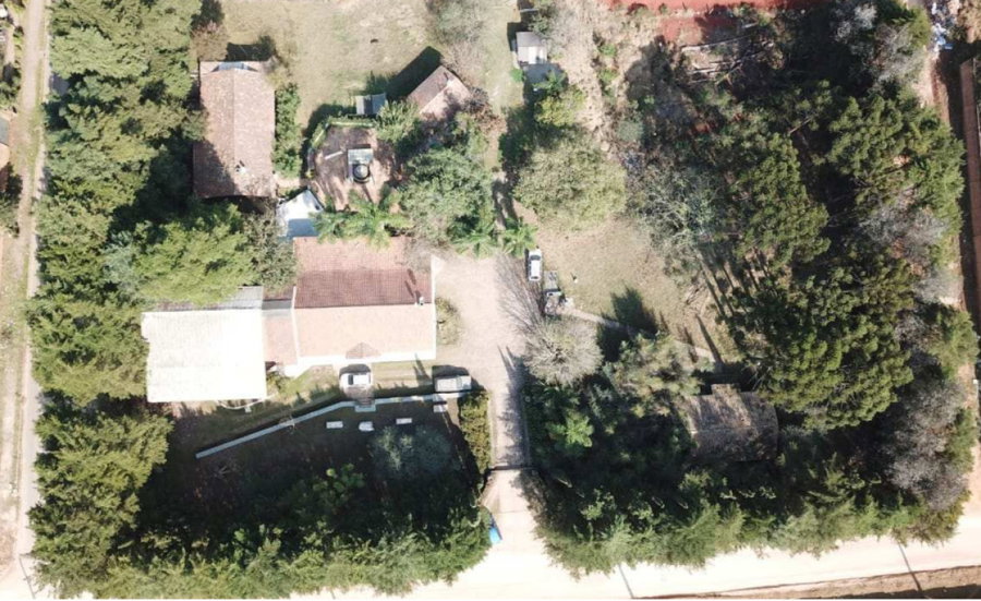 Terreno urbano com casa mista, 608,30m²