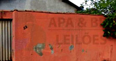 Casa térrea com 72m² e terreno de 240m²