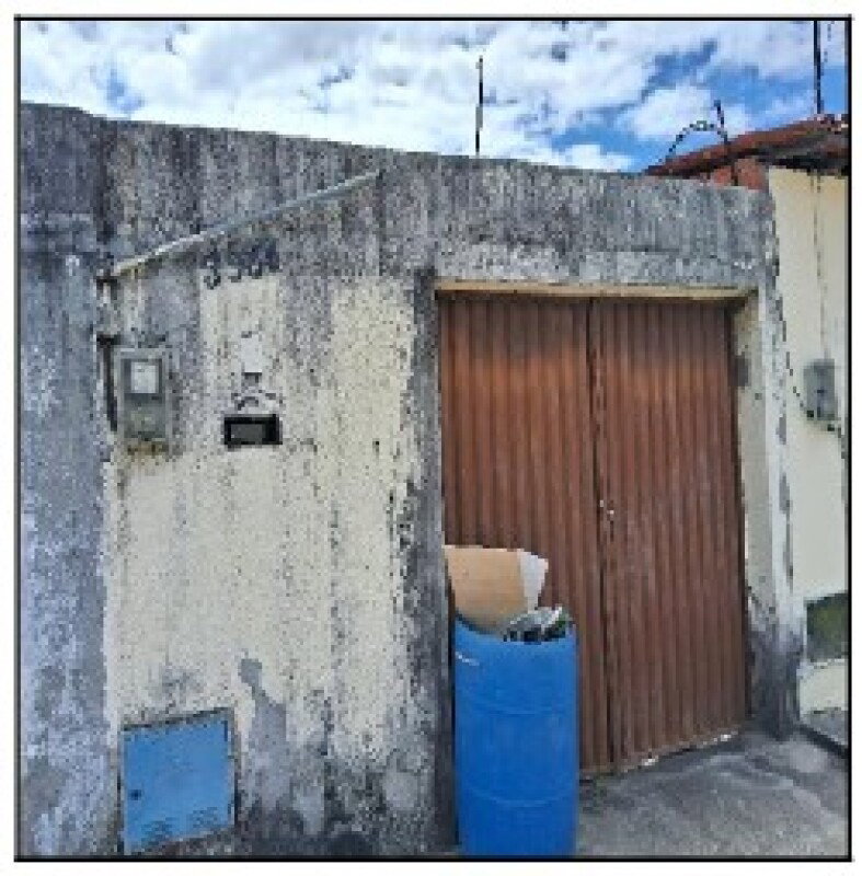 Casa com 72,8 m² - Lote 038