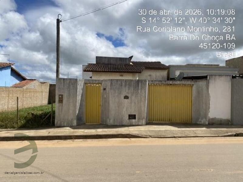 Casa com 3 Quartos e 2 Banheiros em Barra do Choça