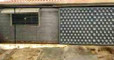 Casa padrão 3 quartos, 2 banheiros, 2 vagas, 148m² construída, ocupada