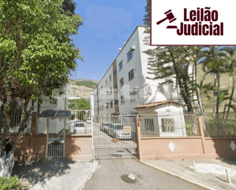 Apartamento com 71m², cobertura, sala, quartos, varanda e cozinha