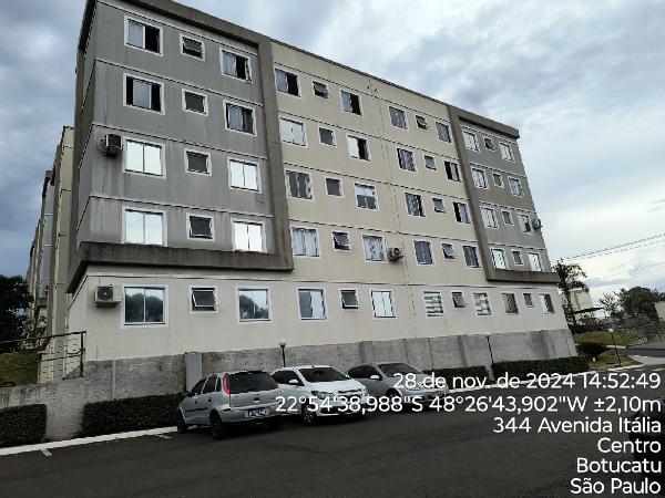 Apartamento com 2 Quartos e 1 Vaga em Botucatu