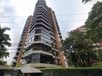 Apartamento com 3 quartos, 195 m² e 3 vagas -
