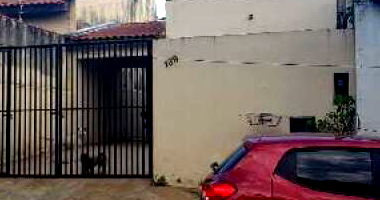 Casa com 2 quartos, 1 banheiro, 77.02 m²