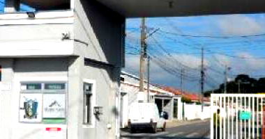 Casa com 2 quartos, 108m² de terreno