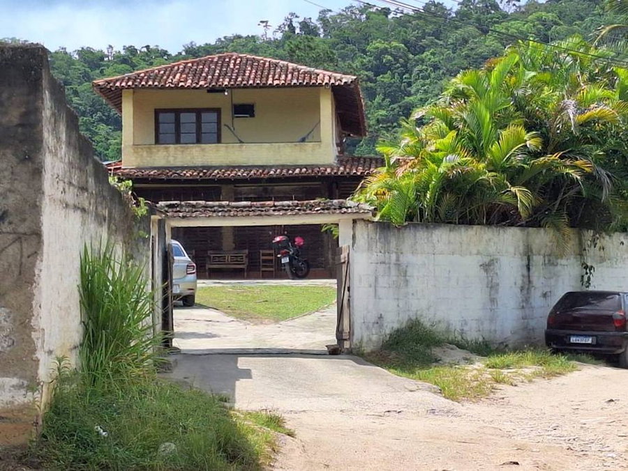 Casa com 171m², 3 quartos, ocupada, ideal para investimento