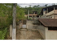 Casa Ocupada em Engenho Pequeno com 99m²