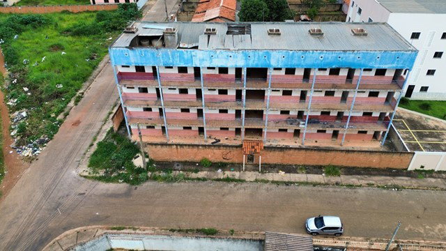 Apartamento 304 no Edifício Plaza I - Águas Lindas de Goiás