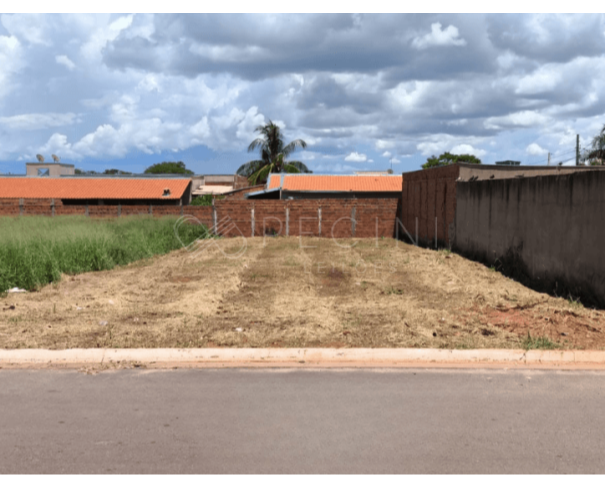 Terreno urbano de 369,37m², ideal para investimento