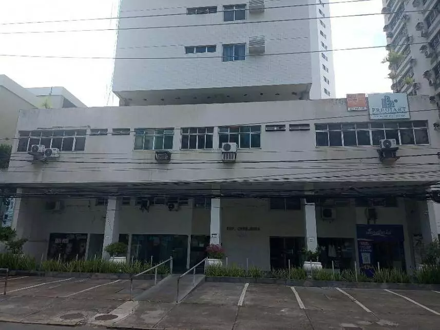 Sala Comercial Ocupada em Leilão com 31m²