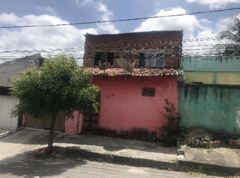 Casa com 3 quartos, 2 banheiros, 153m²