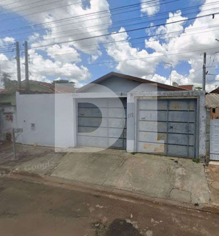 Casa com 2 quartos, 1 banheiro, garagem e 130,80 m² construída