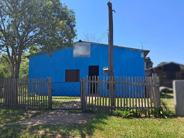 Terreno de 300m² com potencial para construção