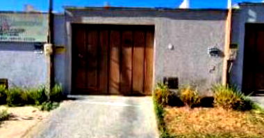 Casa em Condomínio com 3 Quartos e 3 Banheiros em Senador Canedo/GO