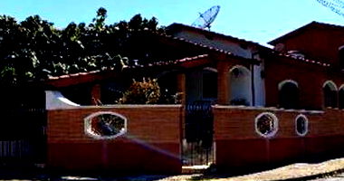 Prédio Residencial com 218m² de área construída em Espírito Santo do Pinhal/SP