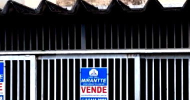 Sobrado residencial com 150m², 3 quartos, 2 banheiros, 1 vaga