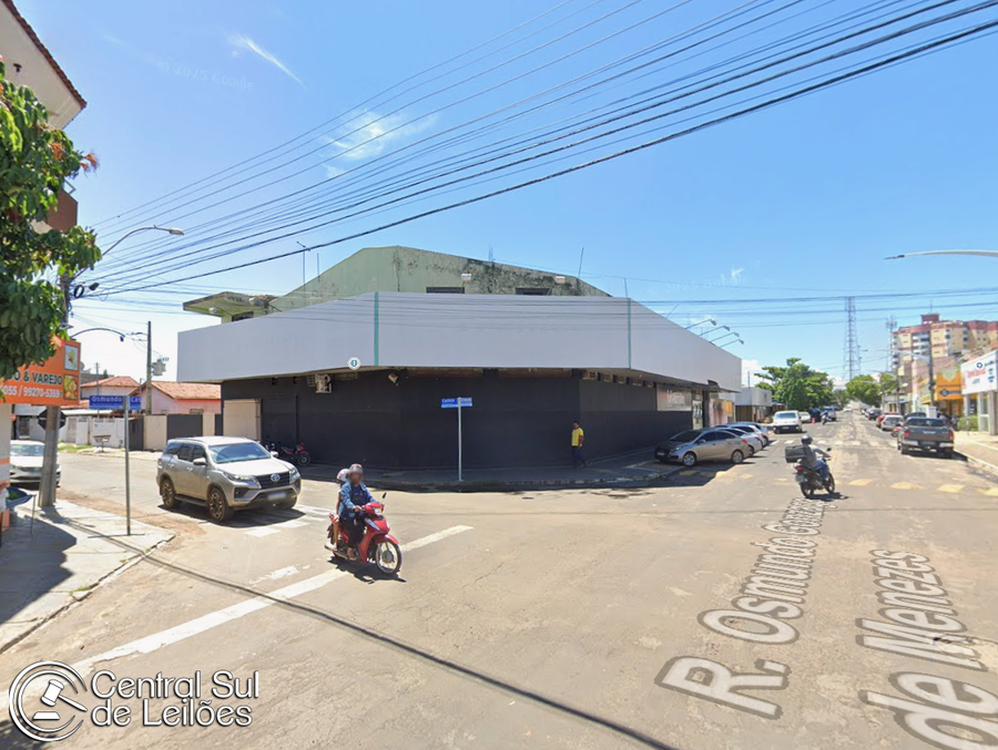 Galpão comercial com 643,9m² de área privativa