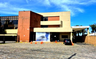 Terreno com Benfeitorias em Curitiba/PR - Ampla Área Construída